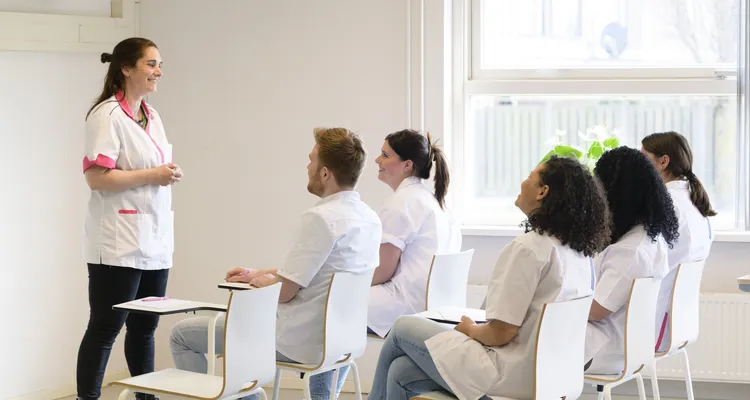 Adviseur Plaatsing & Voorlichting Gezondheid en Welzijn College